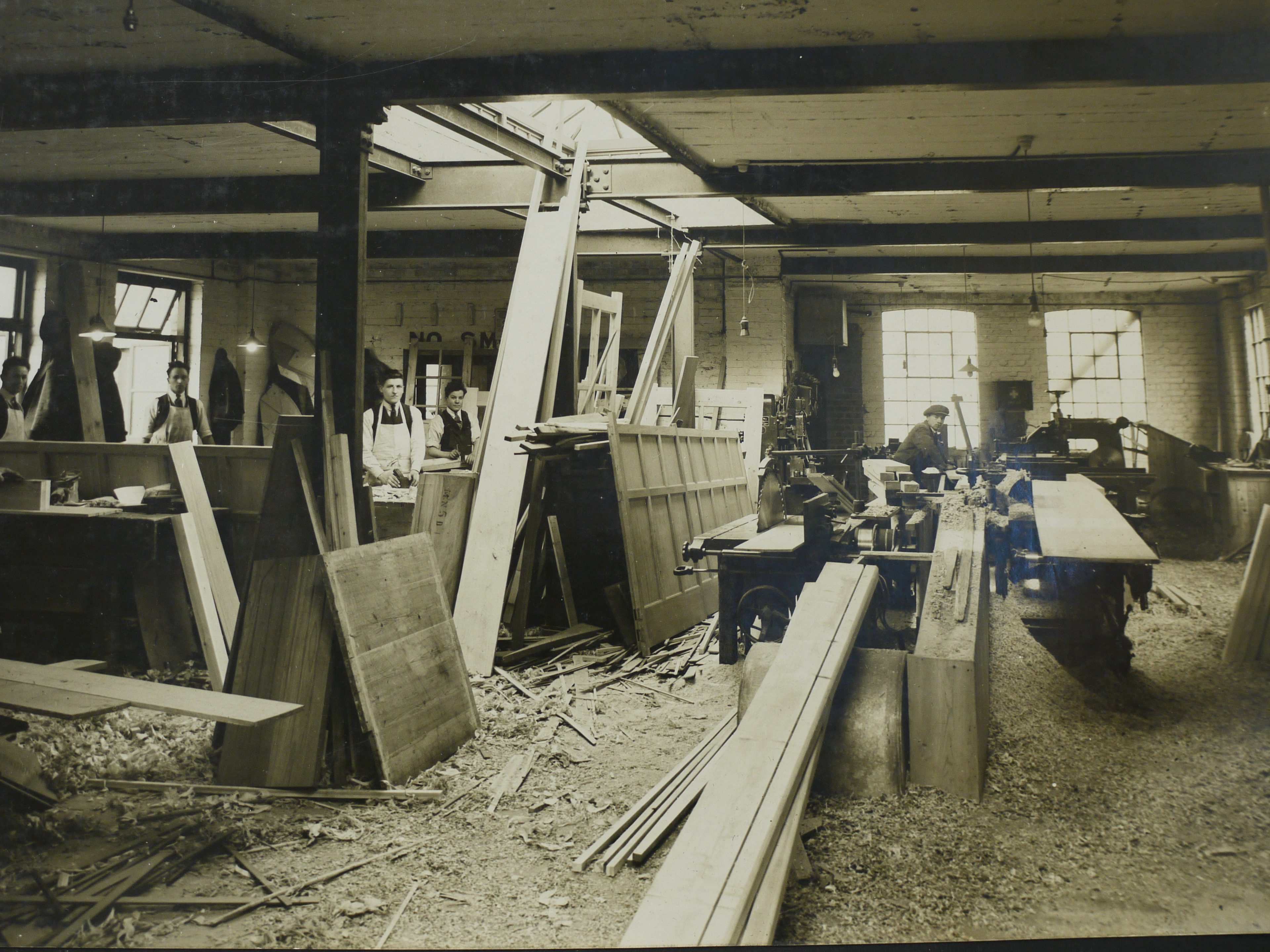 18f 21 red Marston Joiners shop 1923