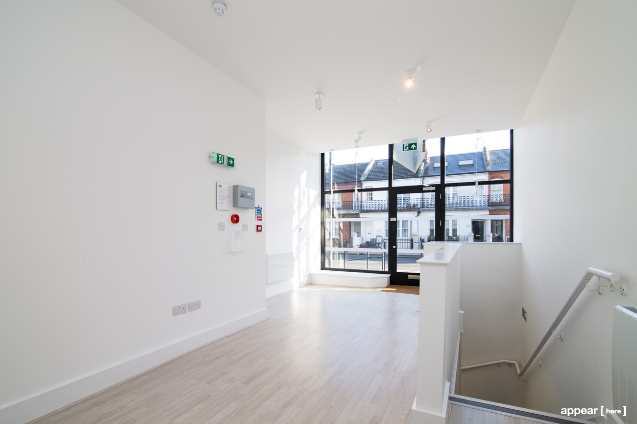 Retina 170 Wandsworth Bridge Road 3